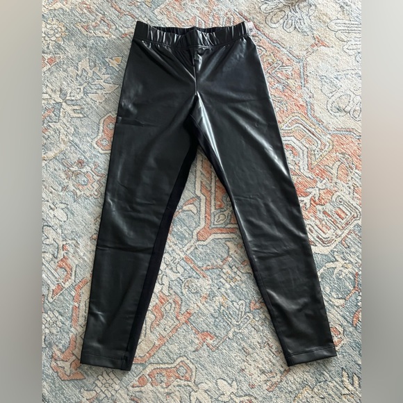 Old Navy high wasted faux-leather panel leggings. Black, size small. - Picture 3 of 6